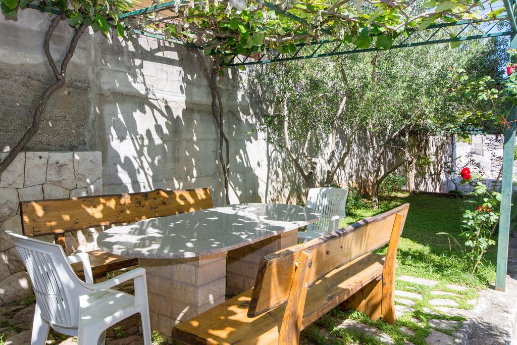 Apartmani Ferdi Trogir Exterior foto